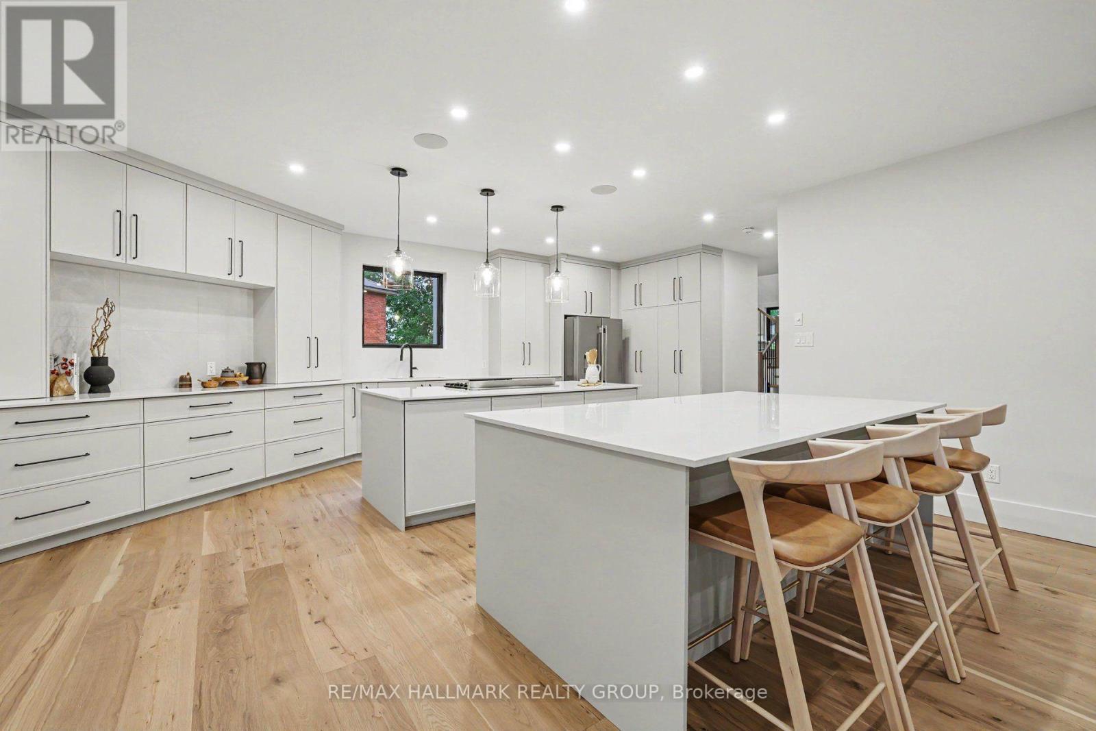Spectacular chef's kitchen. - 218 Woodland Avenue, Ottawa, ON - Indoor Photo Showing Kitchen With Upgraded Kitchen