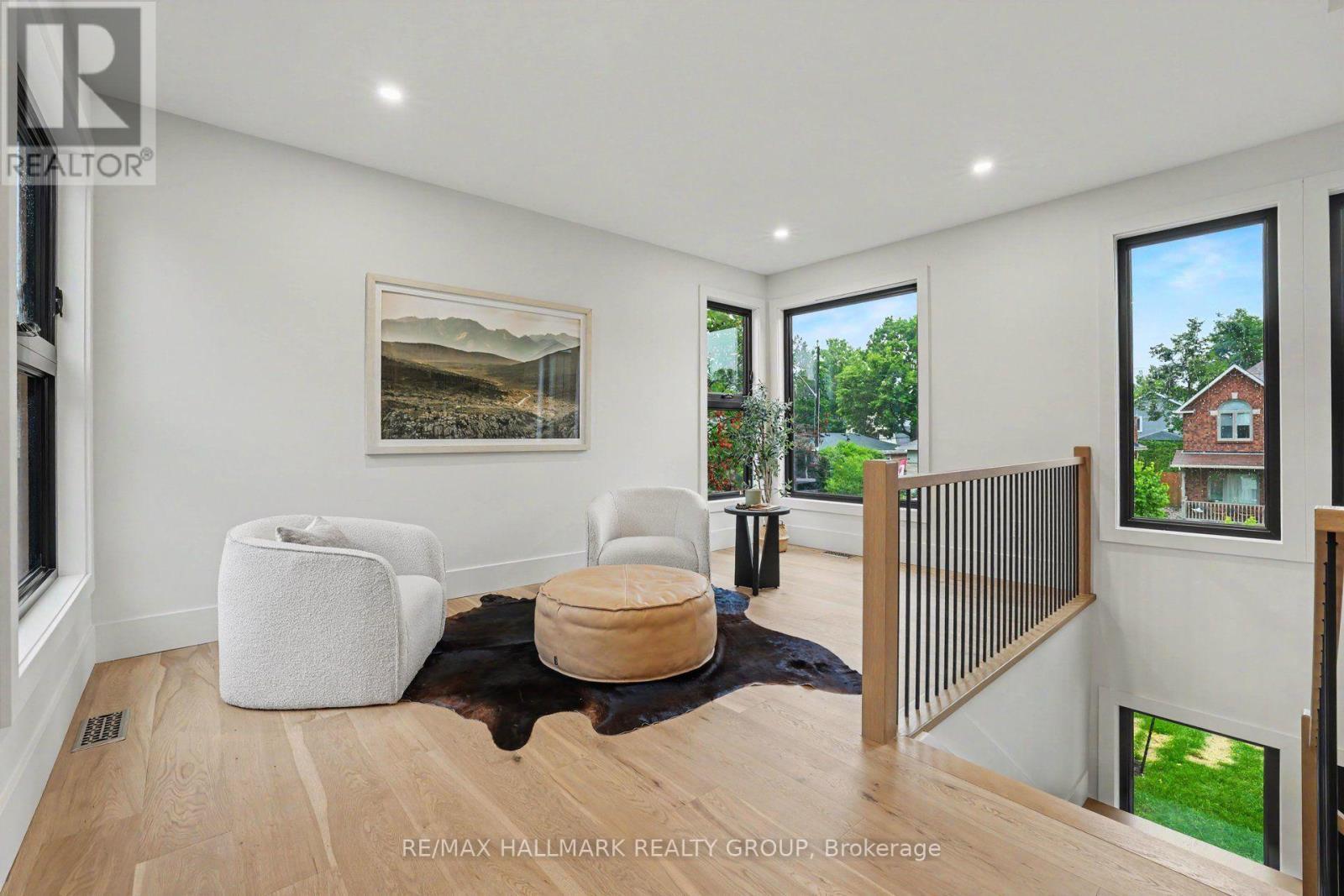 Loft/flex space. - 218 Woodland Avenue, Ottawa, ON - Indoor