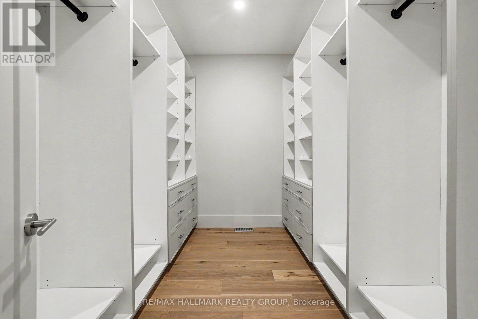 Built-in closet organizers. - 218 Woodland Avenue, Ottawa, ON - Indoor