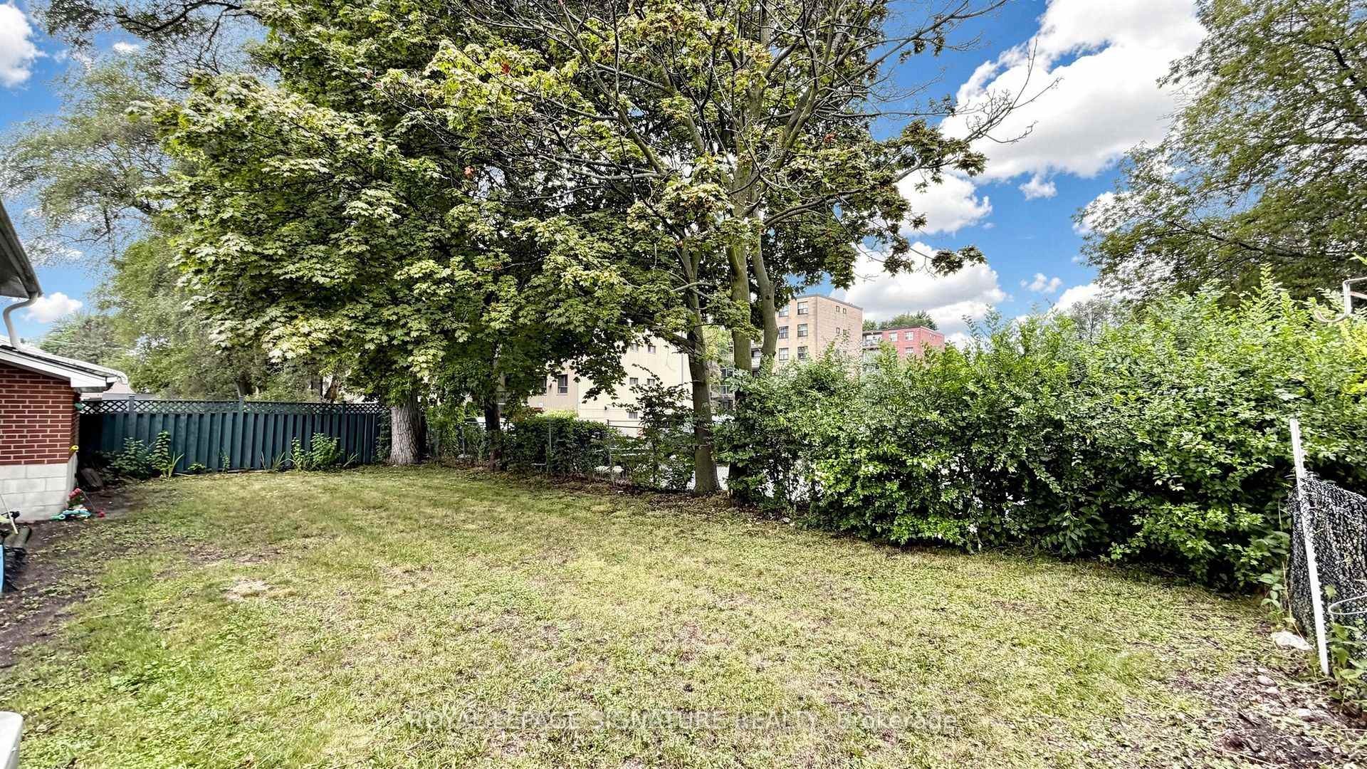256 Ferris Road, Toronto, ON - Outdoor