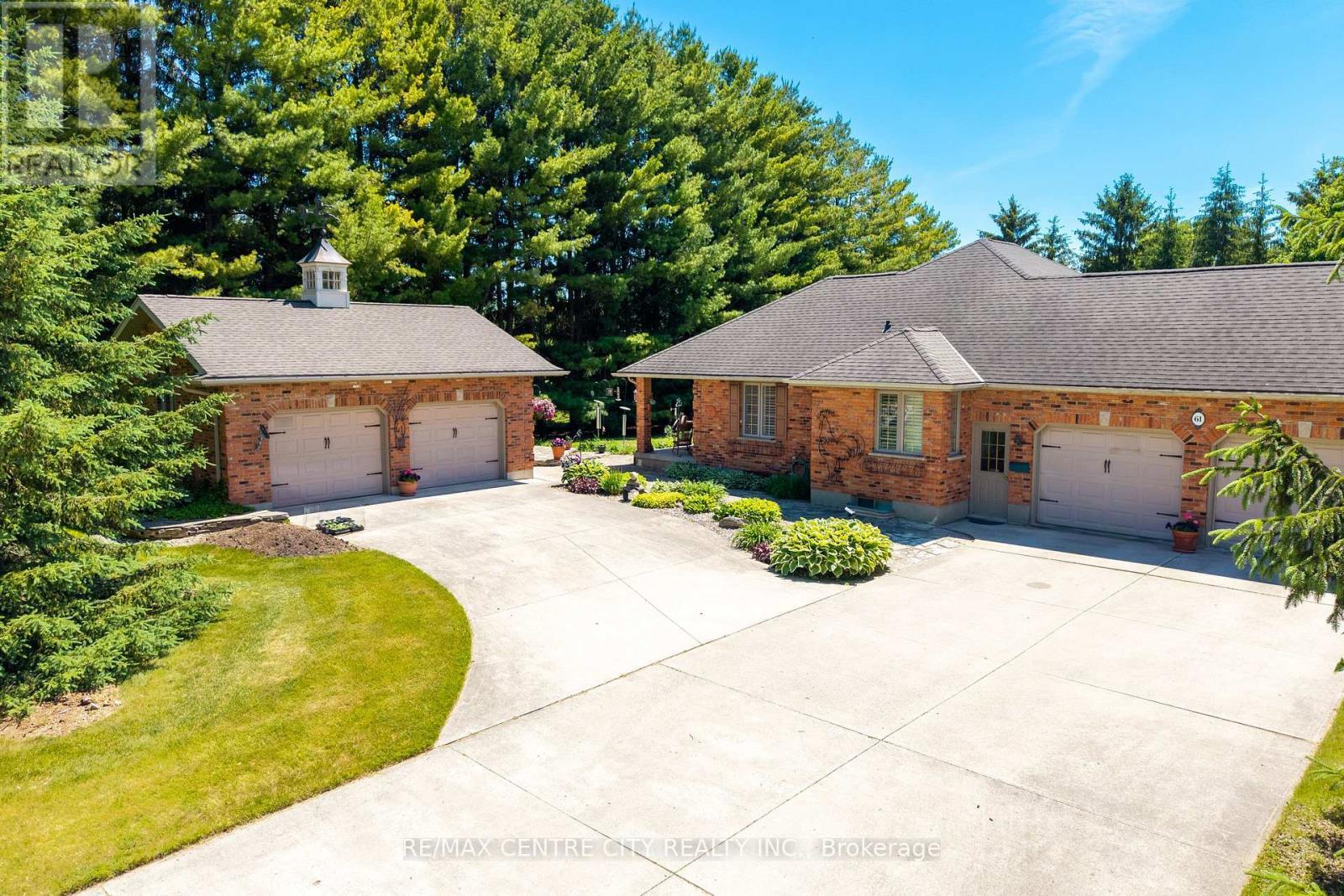 61 Aberdeen Drive, Middlesex Centre (Coldstream), ON - Outdoor