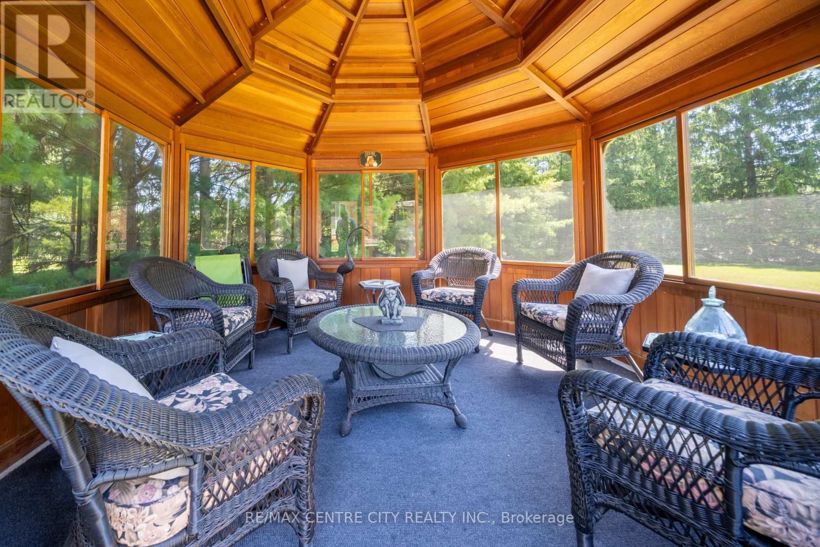 61 Aberdeen Drive, Middlesex Centre (Coldstream), ON - Outdoor With Deck Patio Veranda With Exterior