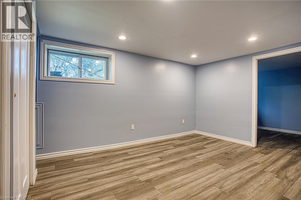 99 Mohawk Road W, Hamilton, ON - Indoor Photo Showing Other Room