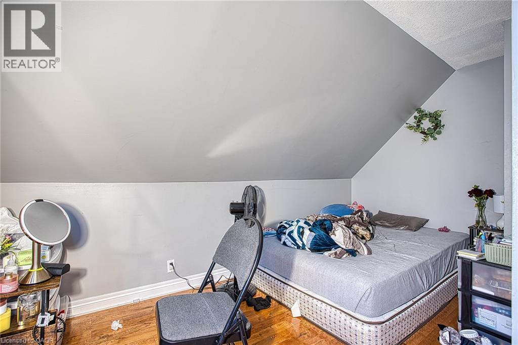 99 Mohawk Road W, Hamilton, ON - Indoor