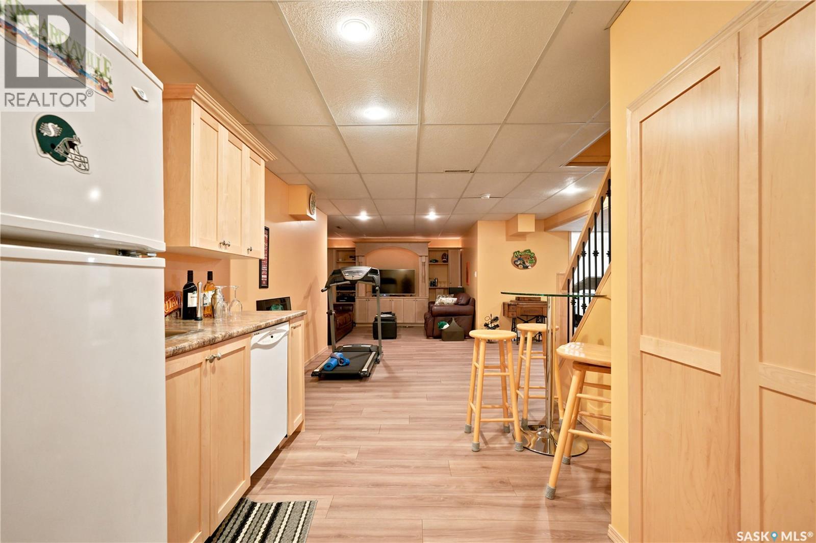 43 Columbia Drive, Saskatoon, SK - Indoor