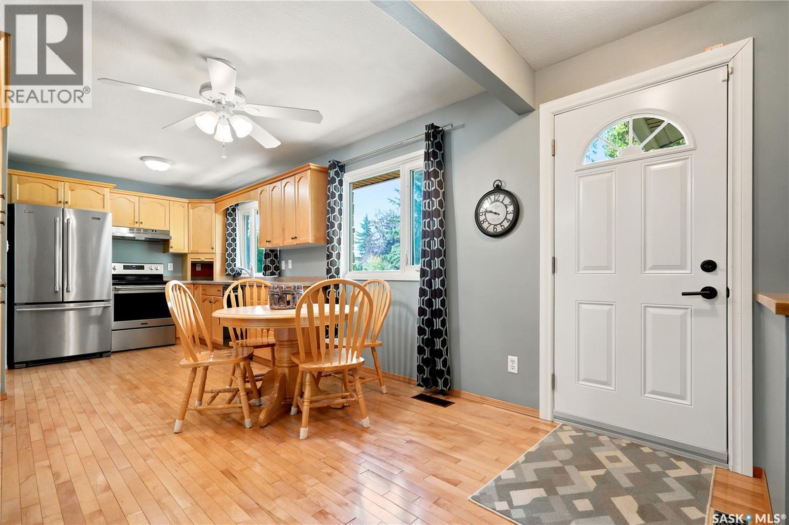 43 Columbia Drive, Saskatoon, SK - Indoor