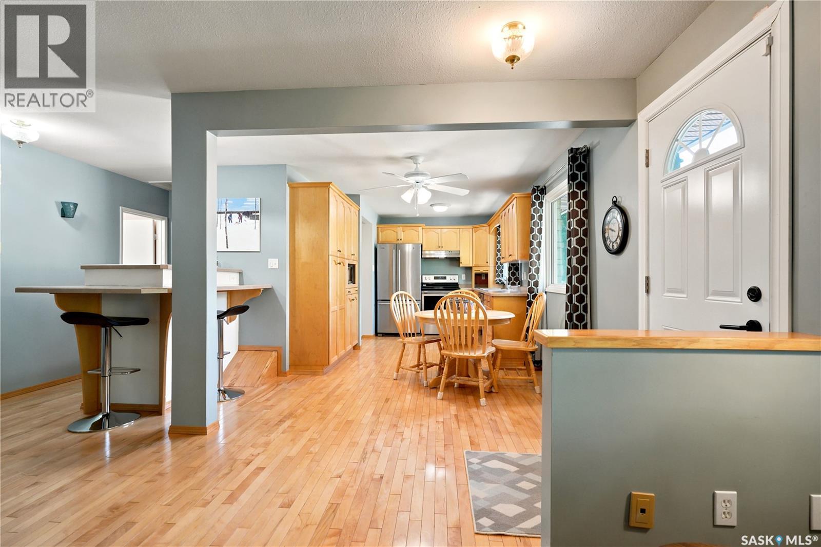 43 Columbia Drive, Saskatoon, SK - Indoor