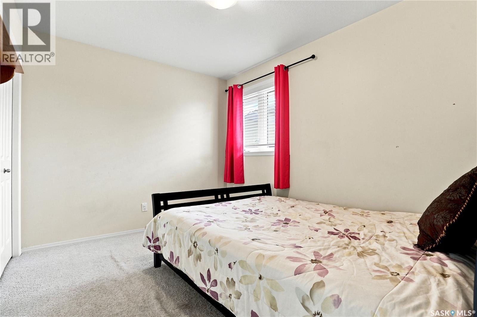 110 Stepney Crescent, Saskatoon, SK - Indoor Photo Showing Bedroom
