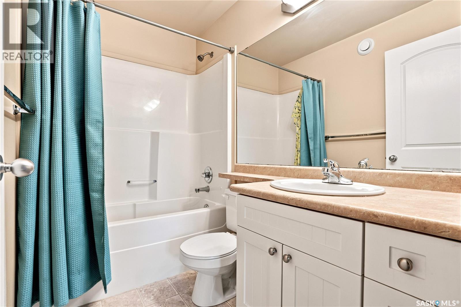 110 Stepney Crescent, Saskatoon, SK - Indoor Photo Showing Bathroom
