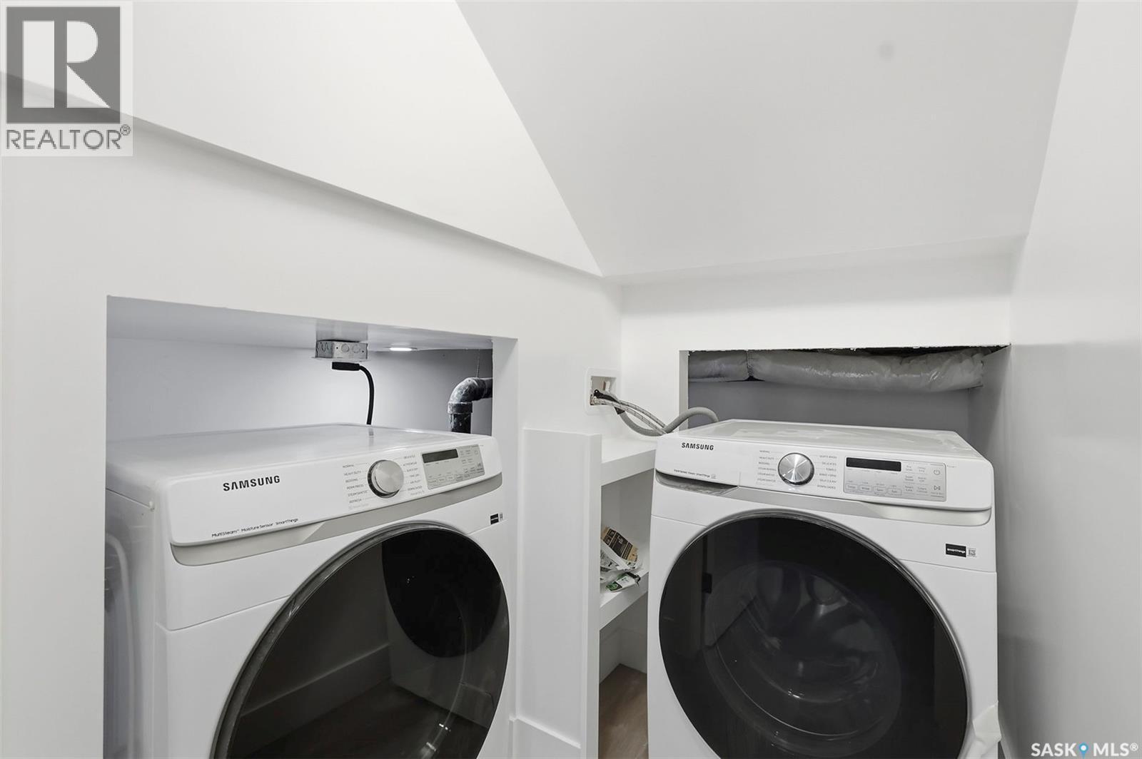 1215 Nightingale Terrace, Saskatoon, SK - Indoor Photo Showing Laundry Room