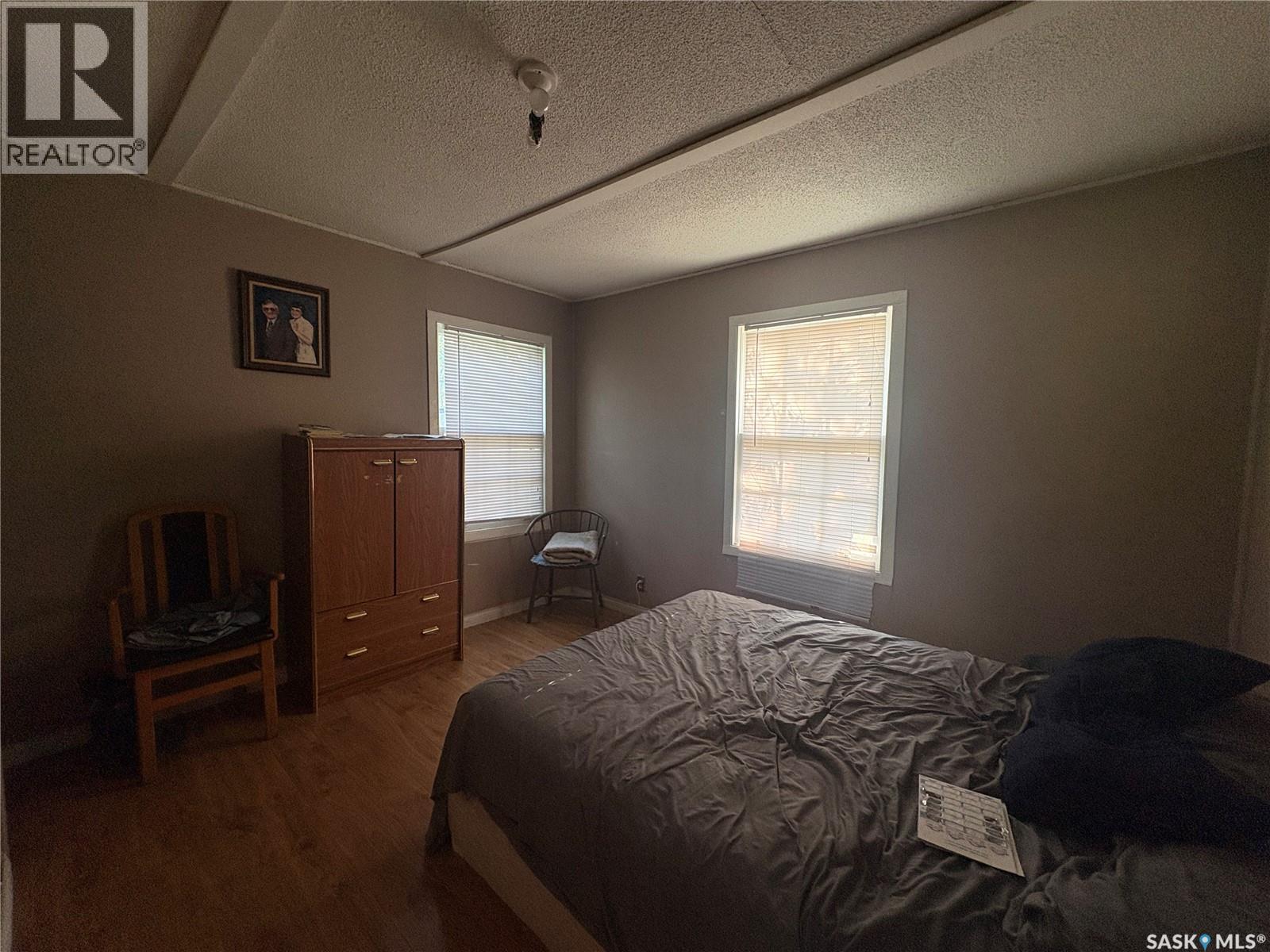 921 Argyle Street, Regina, SK - Indoor Photo Showing Bedroom