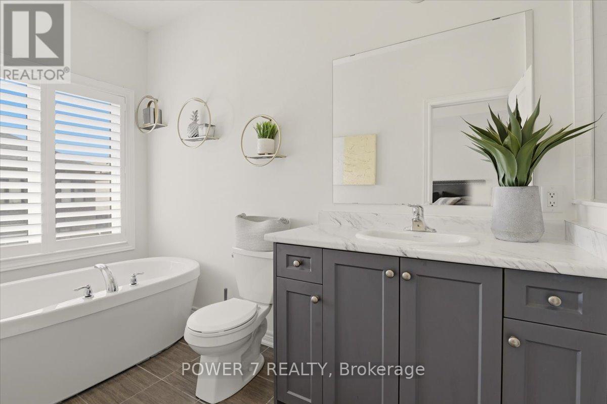 94 Conarty Crescent, Whitby, ON - Indoor Photo Showing Bathroom