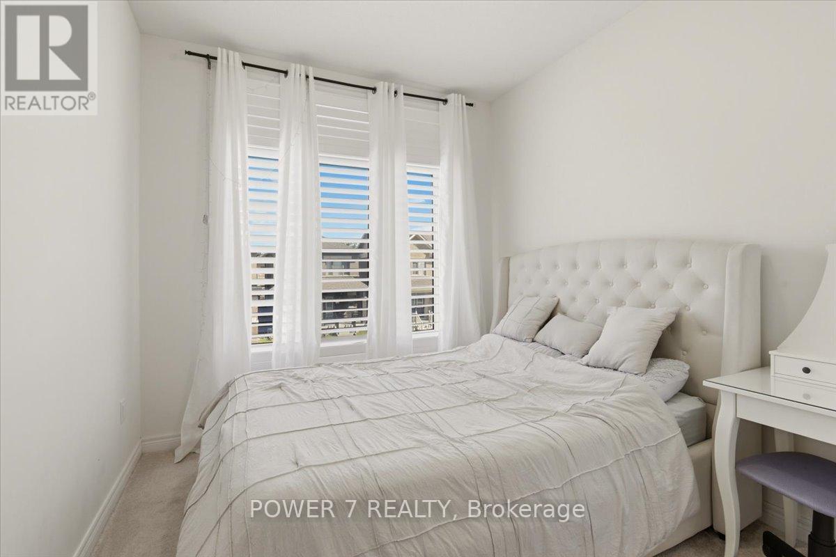 94 Conarty Crescent, Whitby, ON - Indoor Photo Showing Bedroom