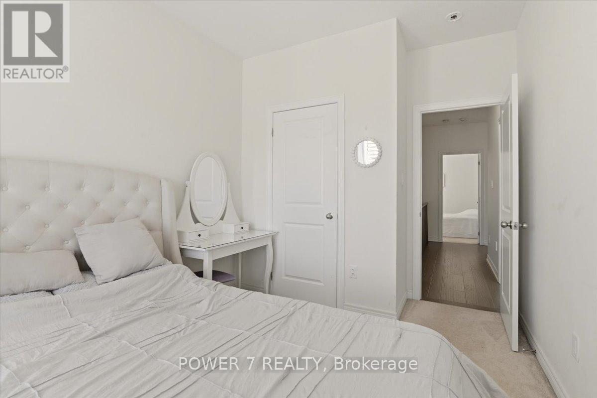 94 Conarty Crescent, Whitby, ON - Indoor Photo Showing Bedroom