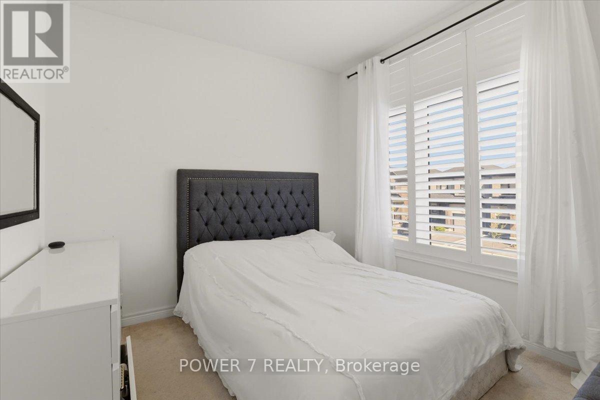 94 Conarty Crescent, Whitby, ON - Indoor Photo Showing Bedroom
