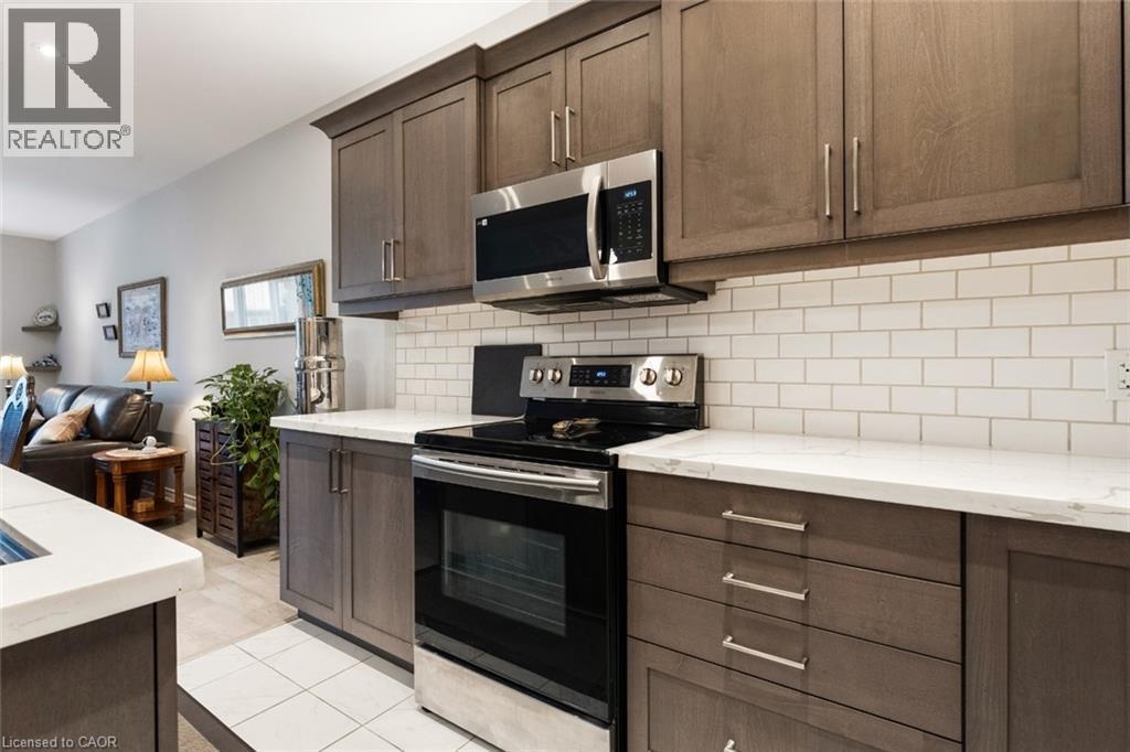 60 Andrew Lane, Thorold, ON - Indoor Photo Showing Kitchen