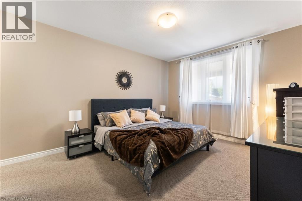 60 Andrew Lane, Thorold, ON - Indoor Photo Showing Bedroom