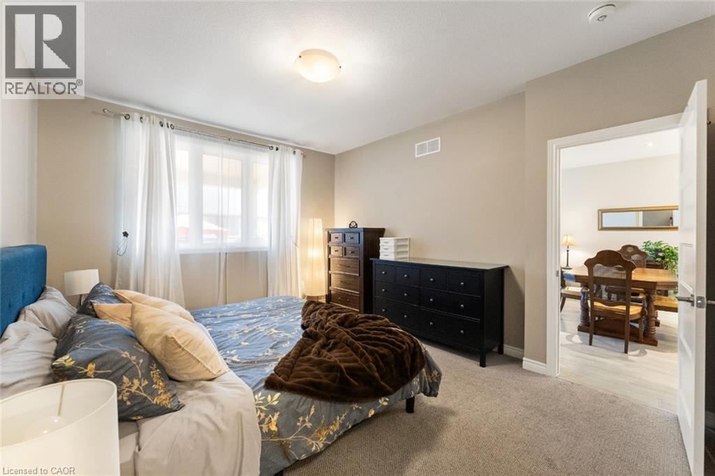 60 Andrew Lane, Thorold, ON - Indoor Photo Showing Bedroom