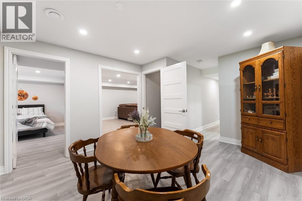 60 Andrew Lane, Thorold, ON - Indoor Photo Showing Dining Room