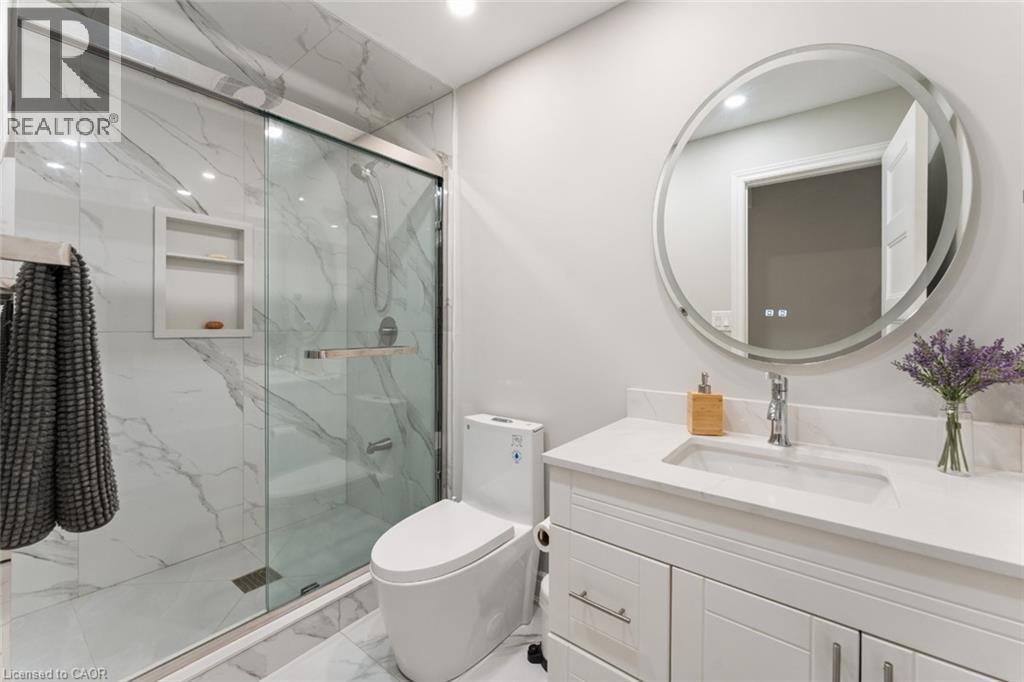 60 Andrew Lane, Thorold, ON - Indoor Photo Showing Bathroom