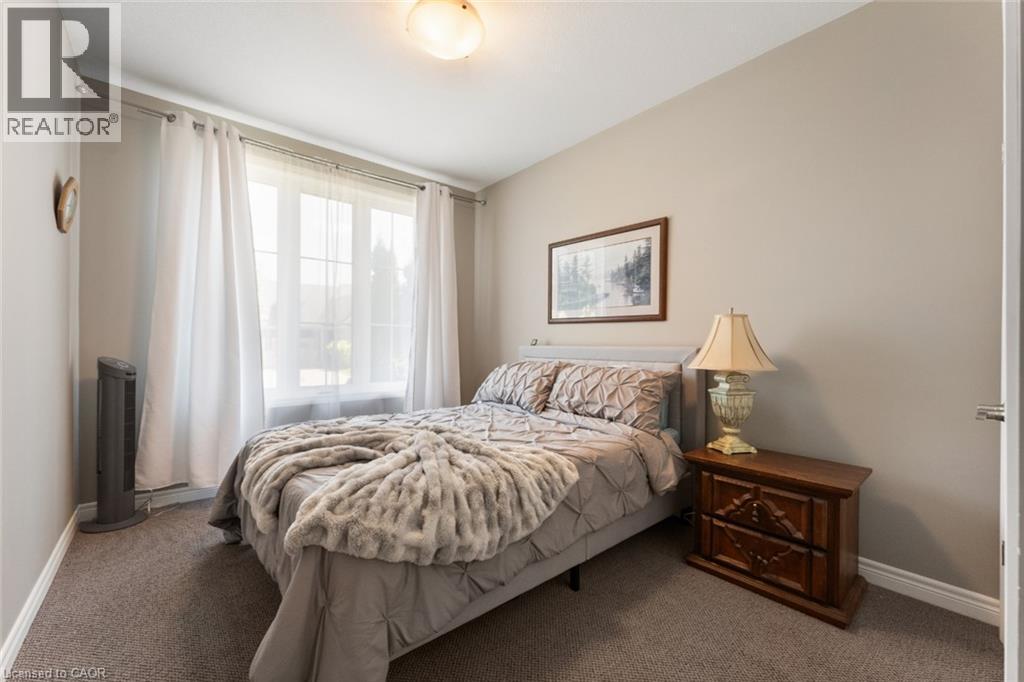 60 Andrew Lane, Thorold, ON - Indoor Photo Showing Bedroom