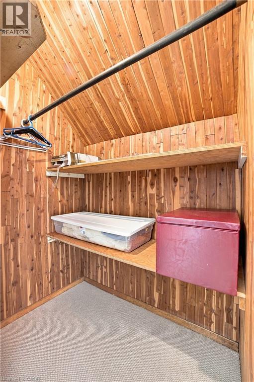 156 Tragina Avenue N, Hamilton, ON - Indoor Photo Showing Other Room