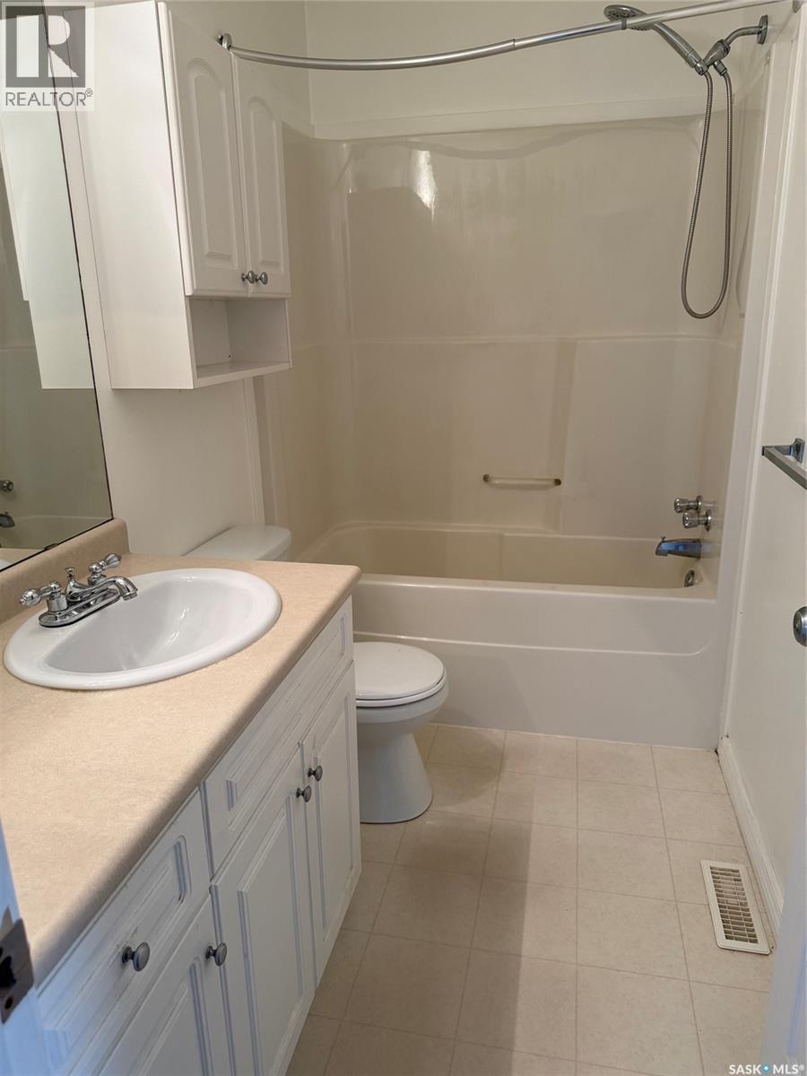 86 203 Herold Terrace, Saskatoon, SK - Indoor Photo Showing Bathroom
