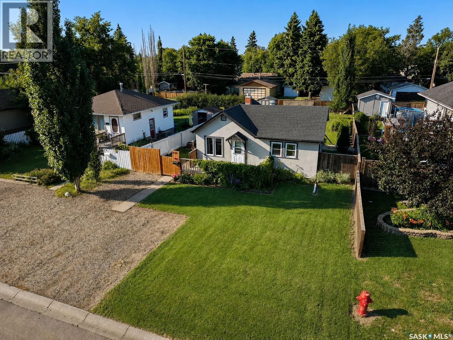 838 3Rd Street E, Prince Albert, SK - Outdoor