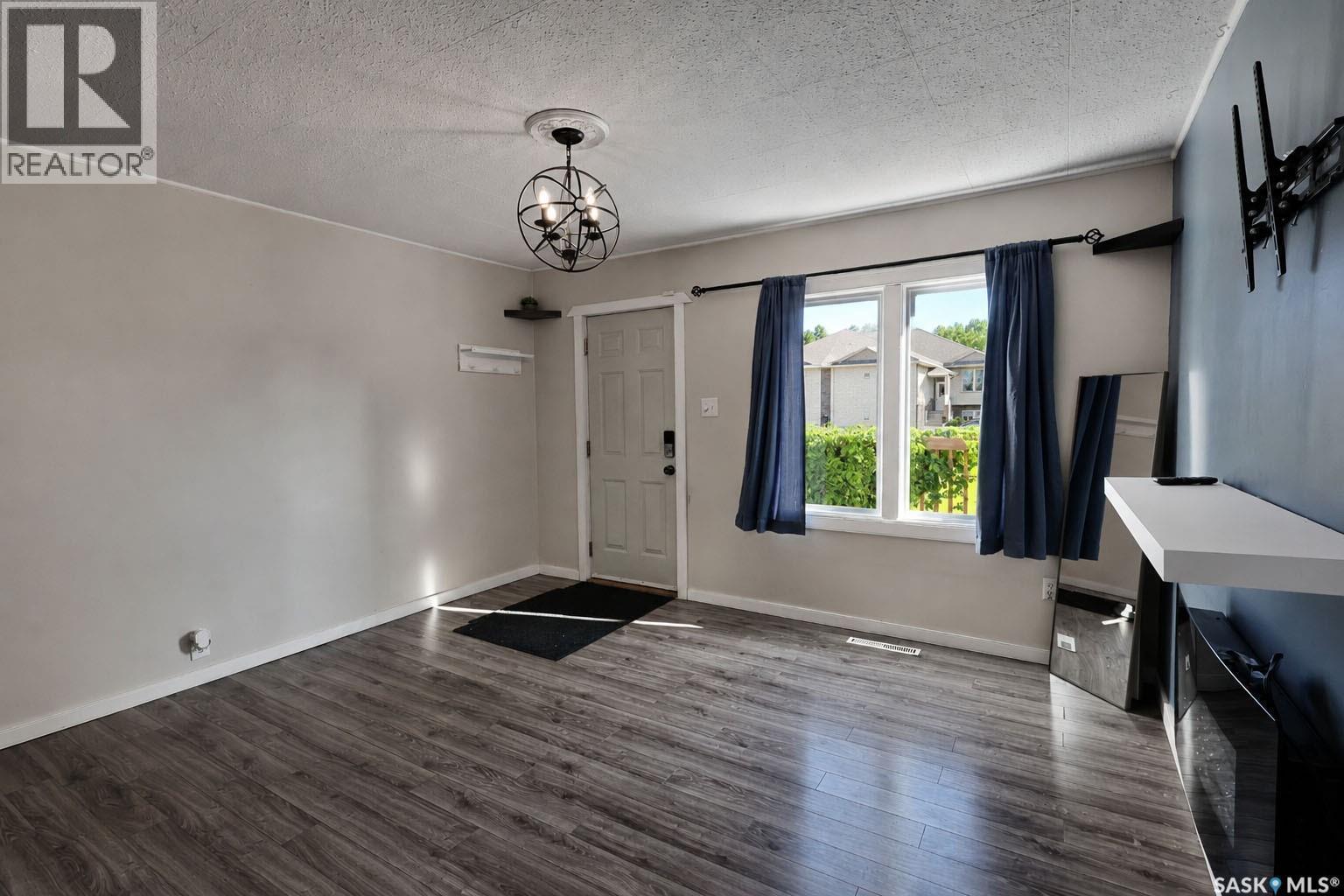 838 3Rd Street E, Prince Albert, SK - Indoor Photo Showing Other Room