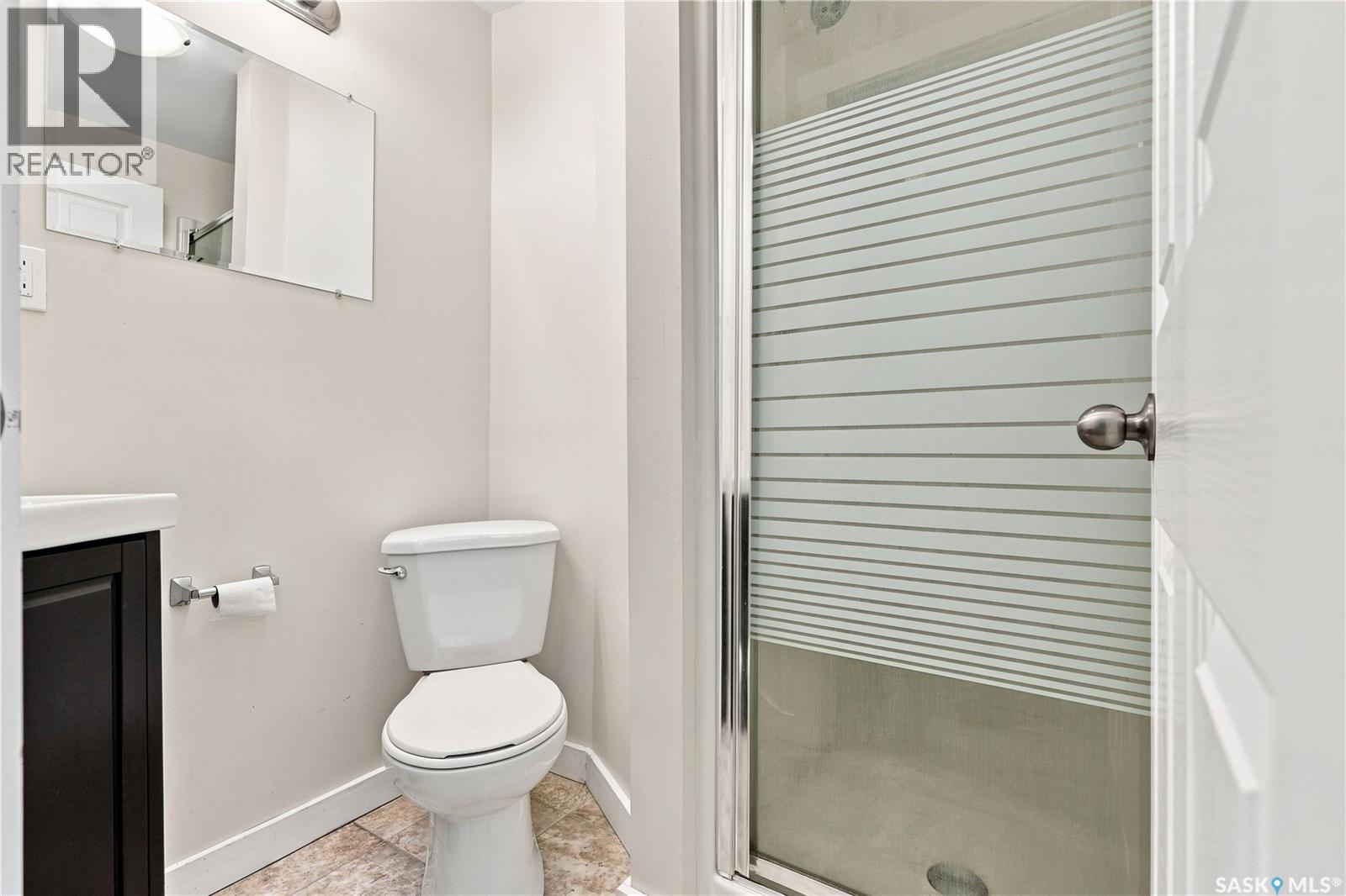 431 G Avenue S, Saskatoon, SK - Indoor Photo Showing Bathroom