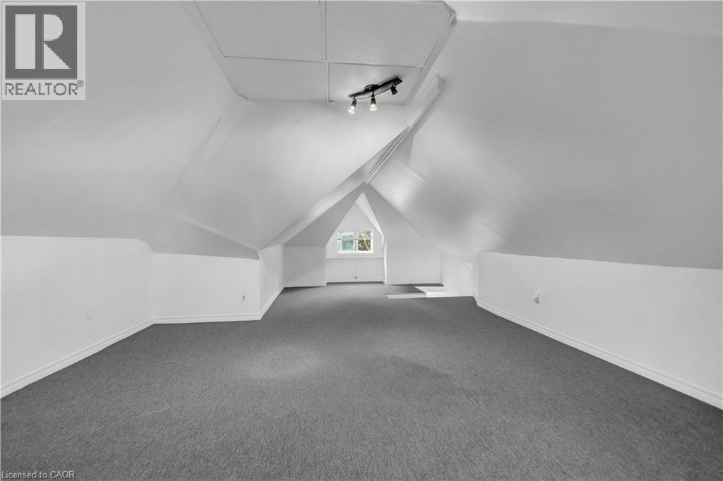 60 Berkley Road, Cambridge, ON - Indoor Photo Showing Other Room