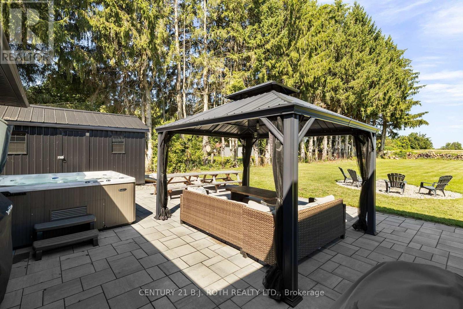 1908 10Th Line, Innisfil, ON - Outdoor