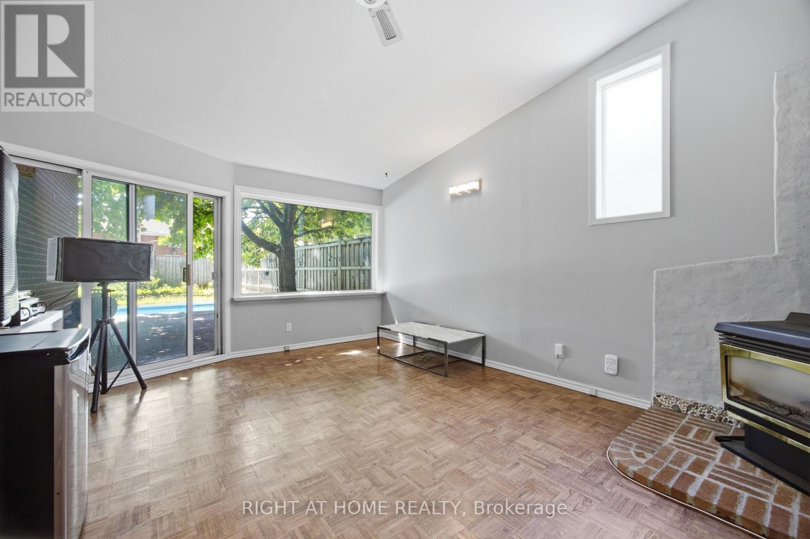 45 Faversham Crescent, Toronto, ON - Indoor Photo Showing Other Room