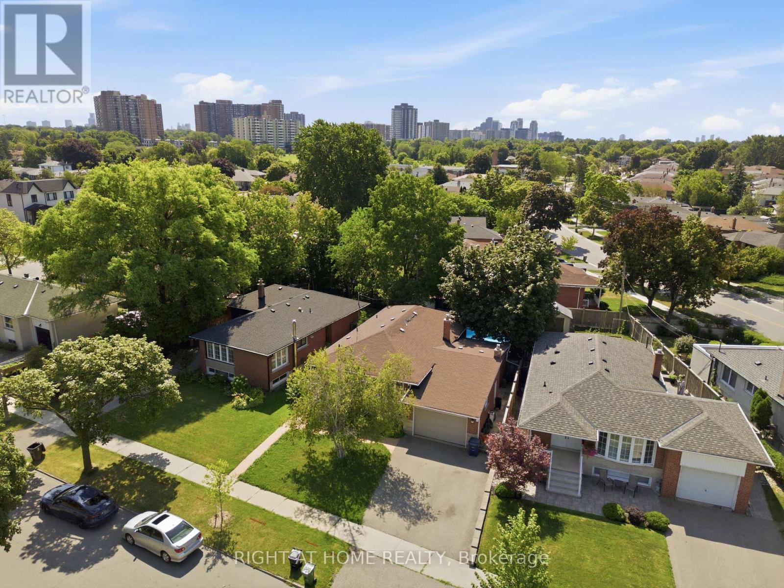 45 Faversham Crescent, Toronto, ON - Outdoor With View