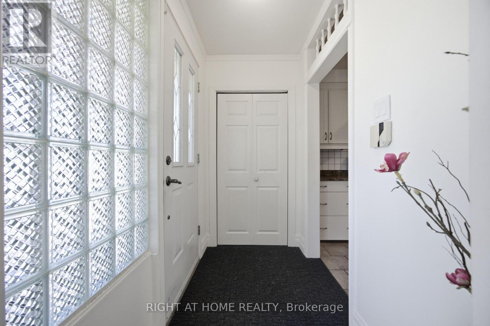 45 Faversham Crescent, Toronto, ON - Indoor Photo Showing Other Room