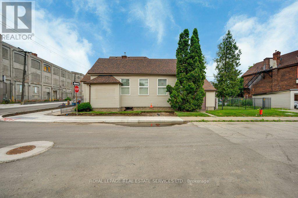 571 Wilson Street, Hamilton, ON