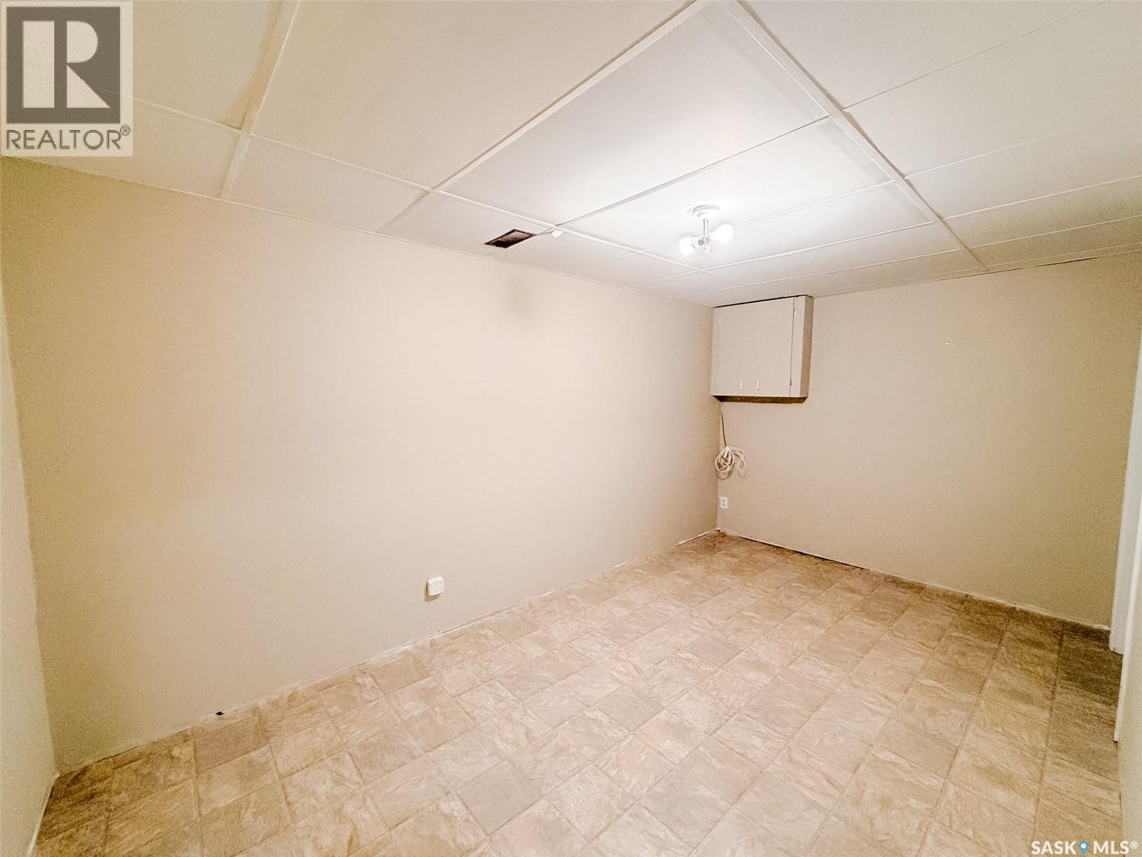 1026 Kingsmere Boulevard, Saskatoon, SK - Indoor Photo Showing Other Room