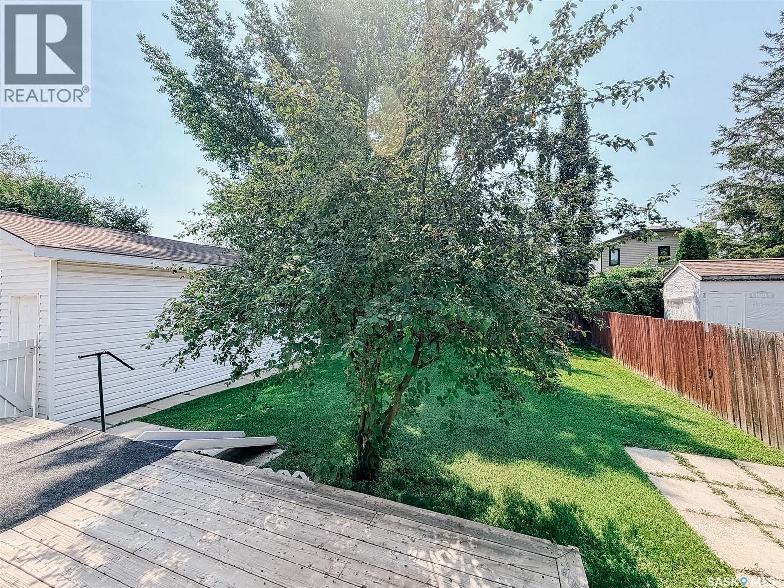 1026 Kingsmere Boulevard, Saskatoon, SK - Outdoor