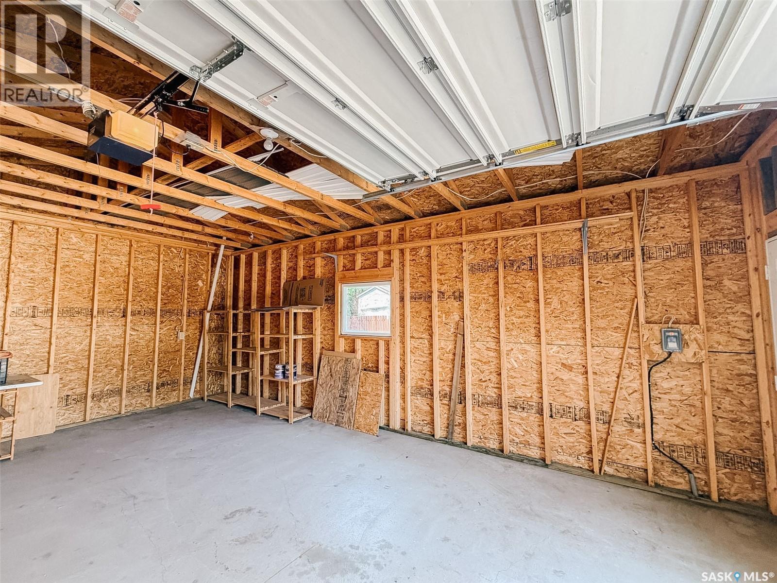 1026 Kingsmere Boulevard, Saskatoon, SK - Indoor