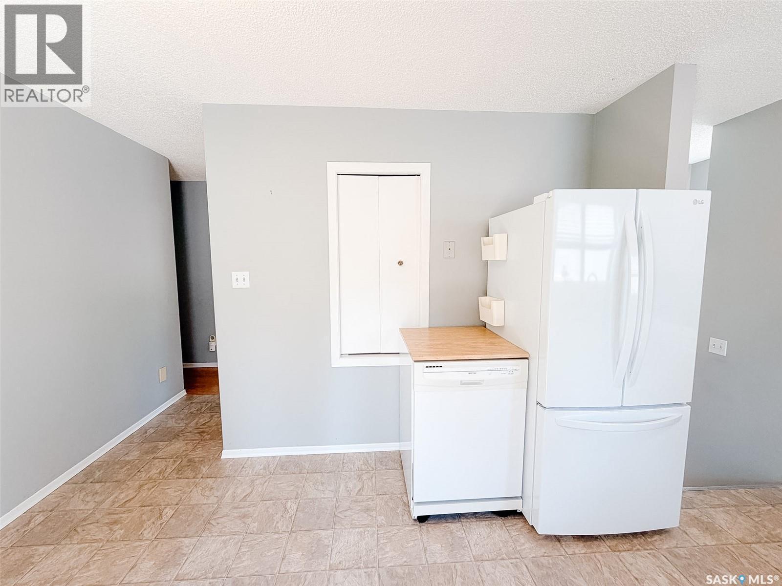 1026 Kingsmere Boulevard, Saskatoon, SK - Indoor