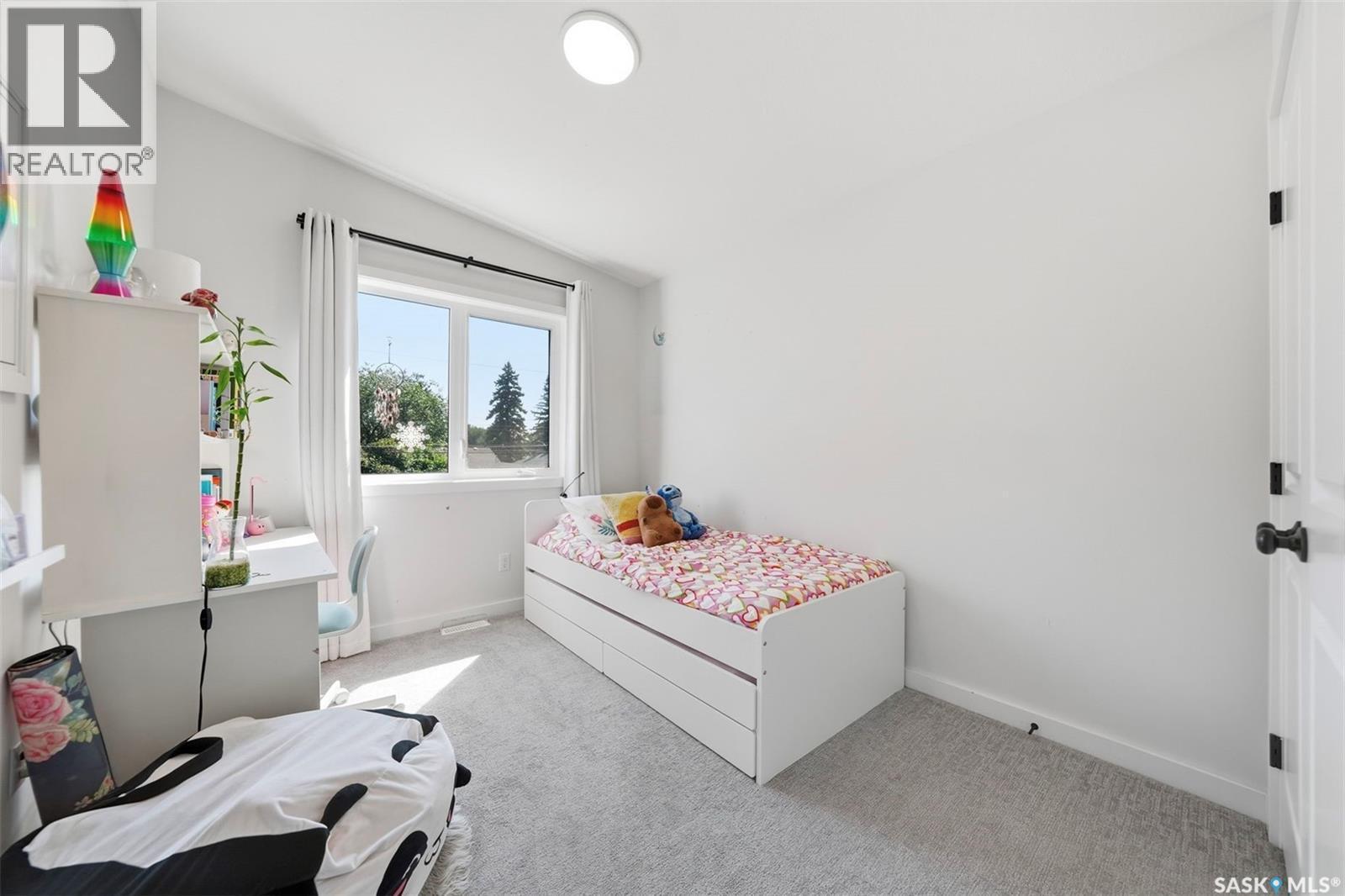 918 3Rd Street, Saskatoon, SK - Indoor Photo Showing Bedroom