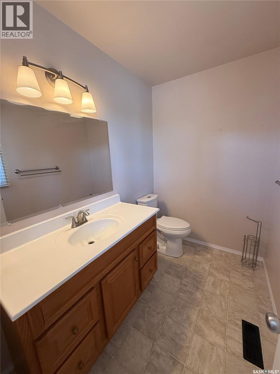 86 Duncan Crescent, Saskatoon, SK - Indoor Photo Showing Bathroom