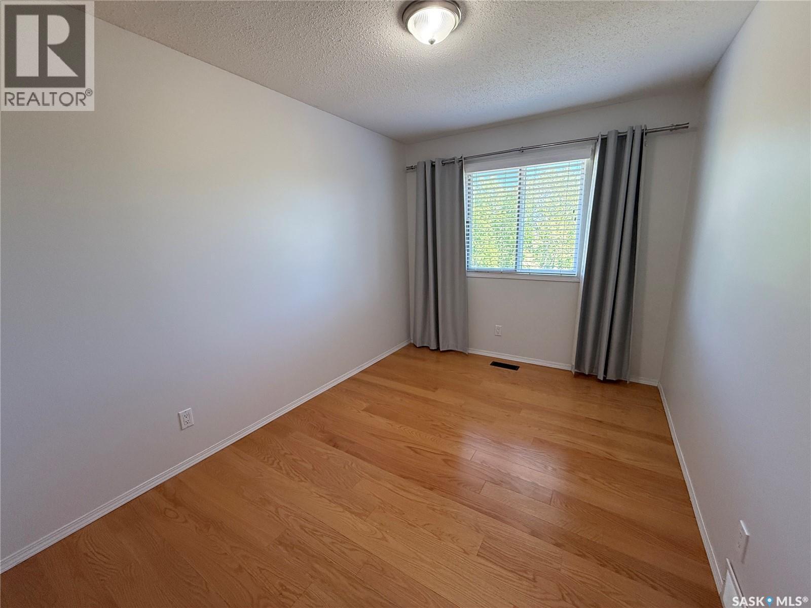 86 Duncan Crescent, Saskatoon, SK - Indoor Photo Showing Other Room