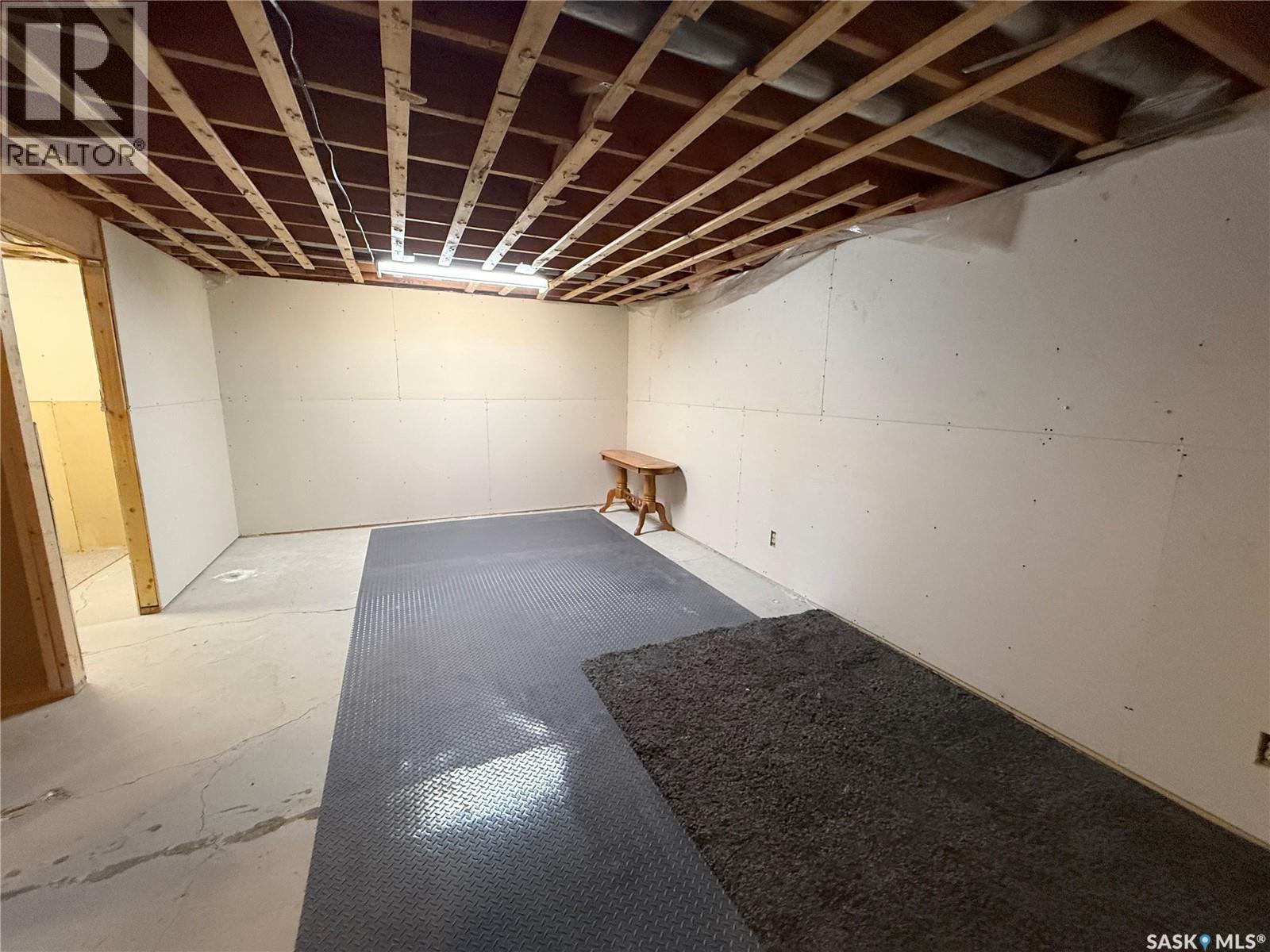 86 Duncan Crescent, Saskatoon, SK - Indoor Photo Showing Basement