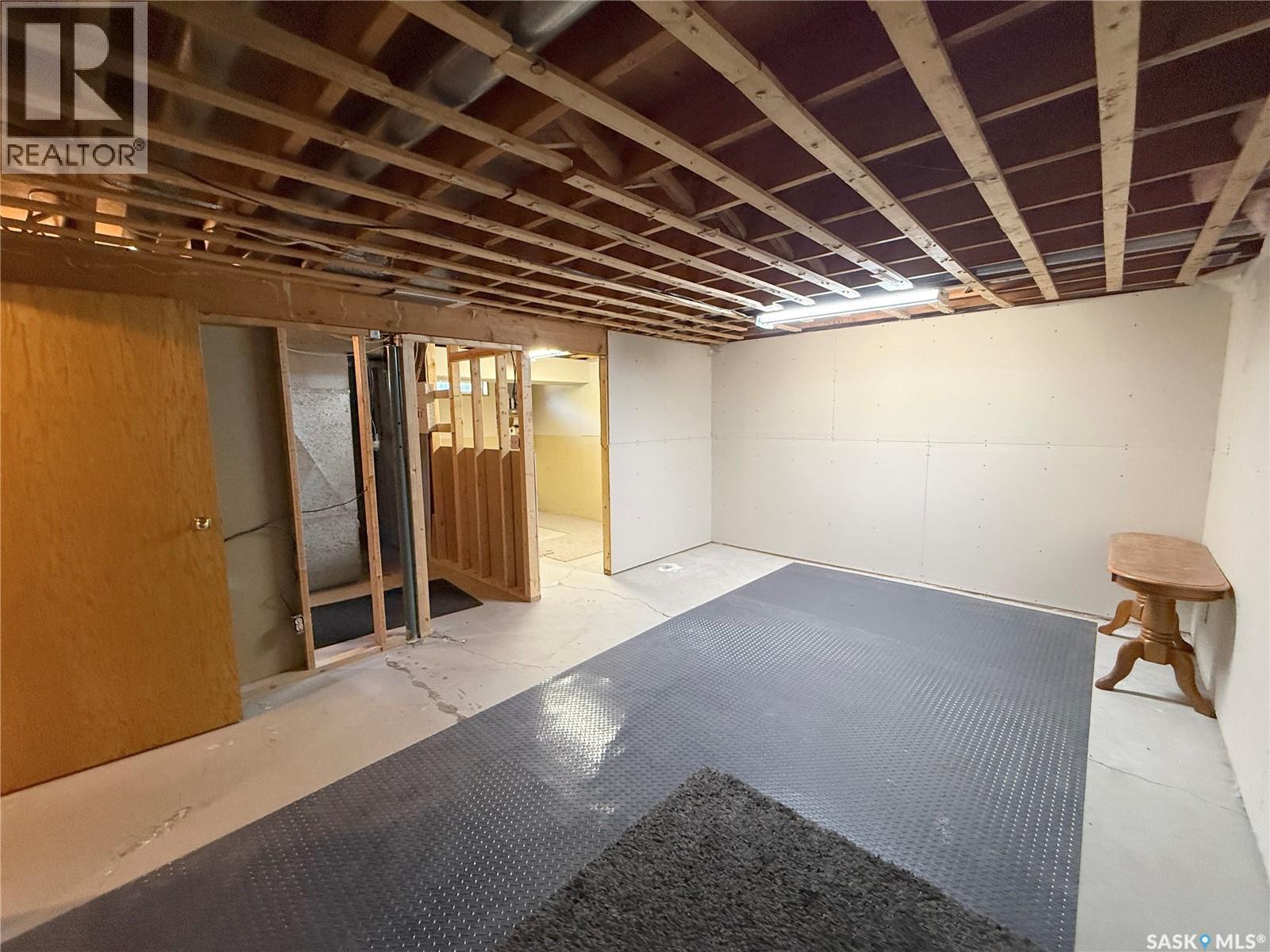 86 Duncan Crescent, Saskatoon, SK - Indoor Photo Showing Basement