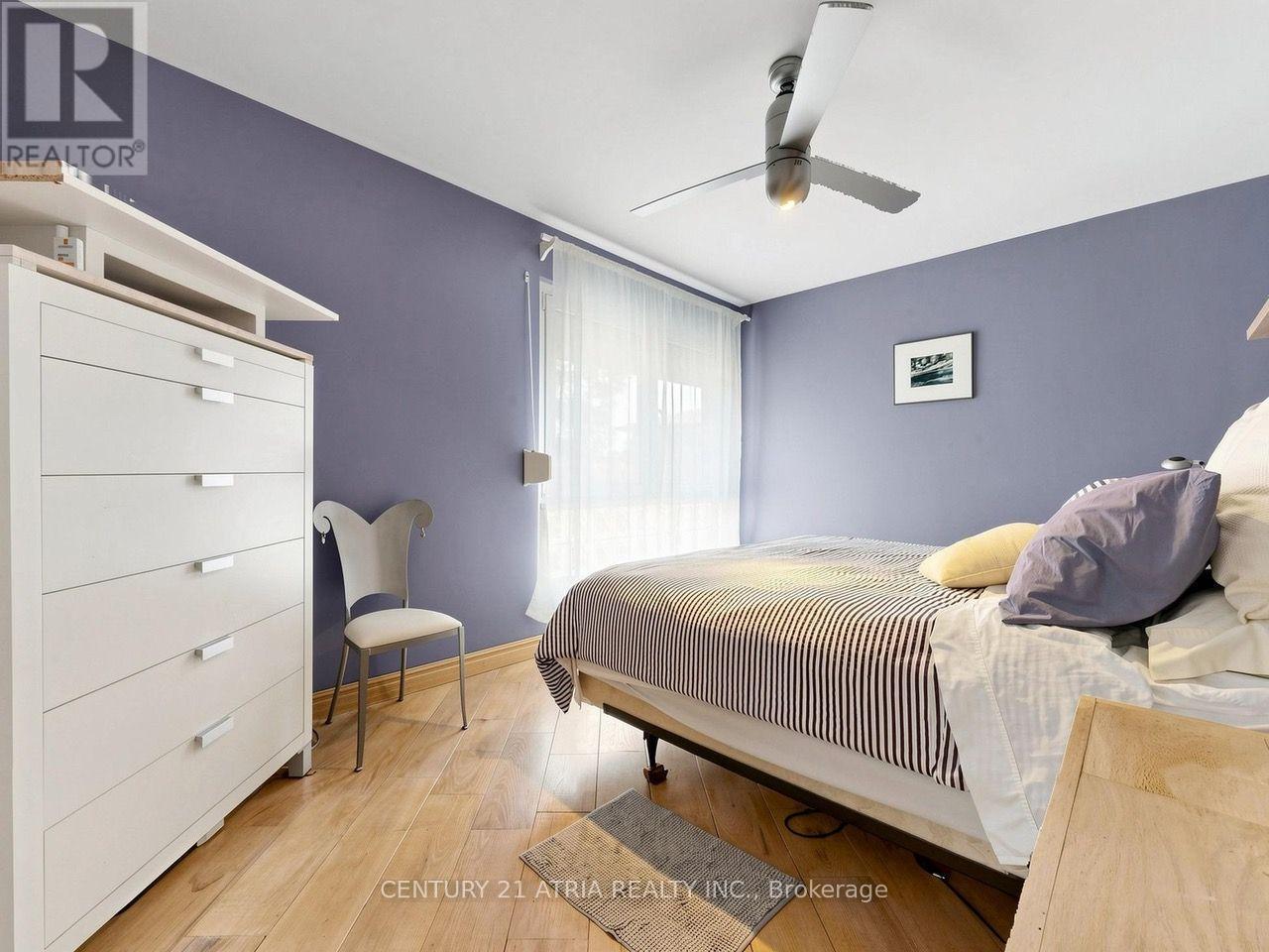 22 Jeffton Crescent, Toronto, ON - Indoor Photo Showing Bedroom