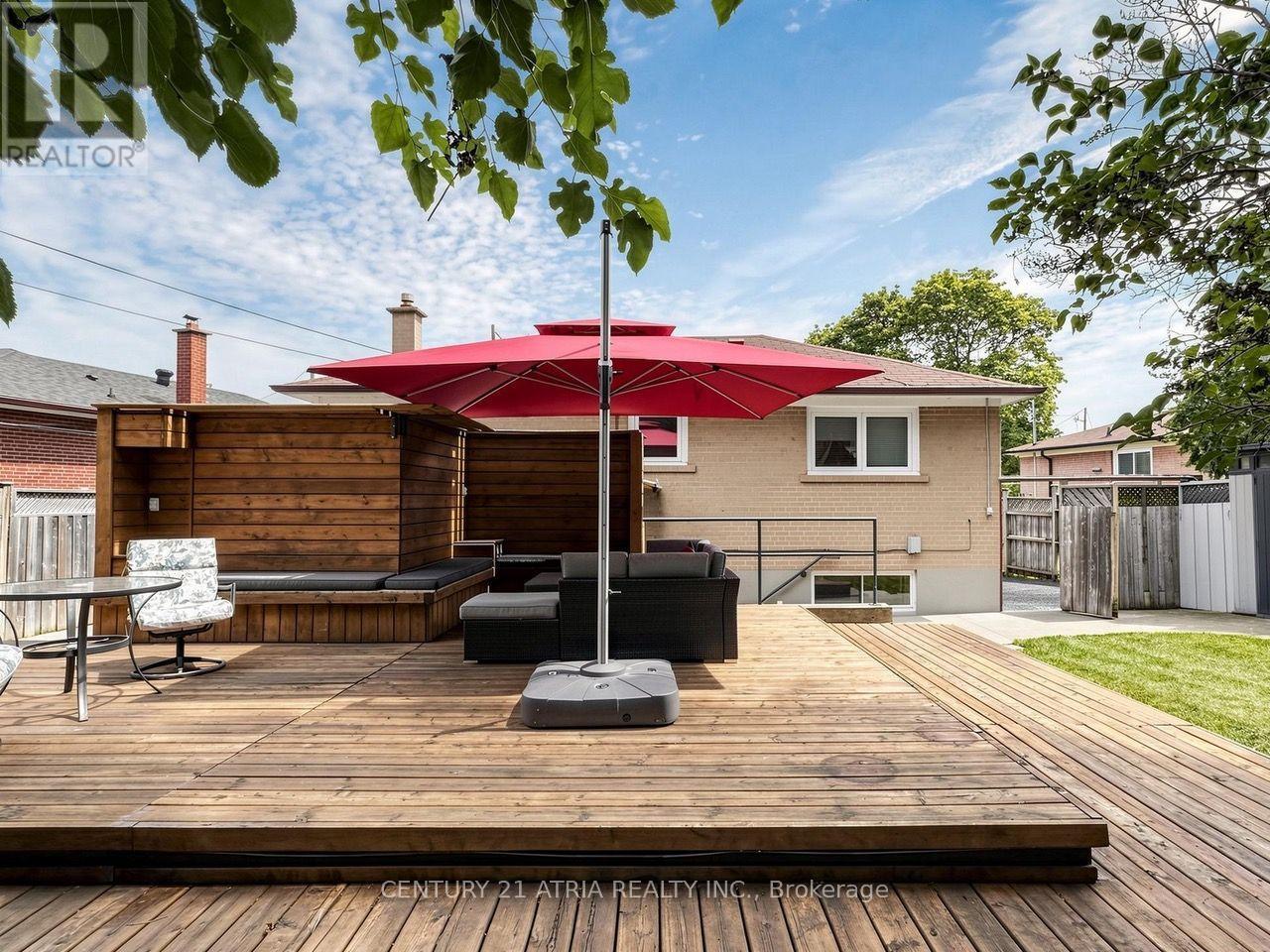 22 Jeffton Crescent, Toronto, ON - Outdoor With Deck Patio Veranda With Exterior