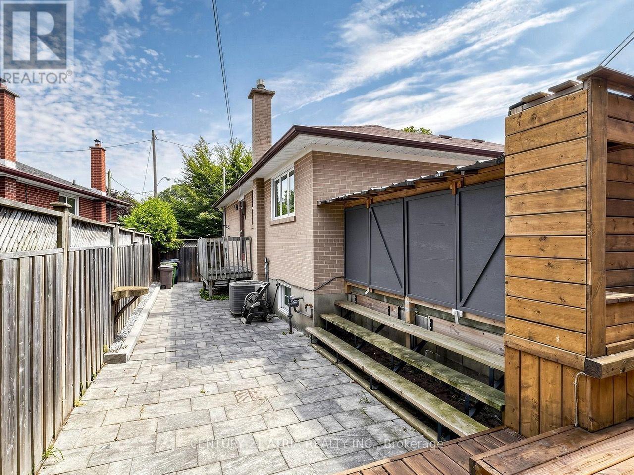 22 Jeffton Crescent, Toronto, ON - Outdoor With Exterior