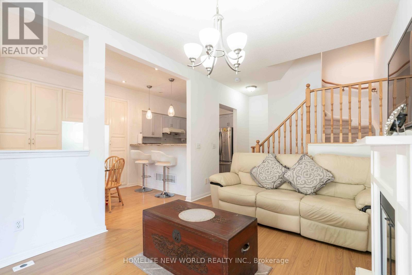 12 - 21 St. Moritz Way, Markham, ON - Indoor Photo Showing Living Room