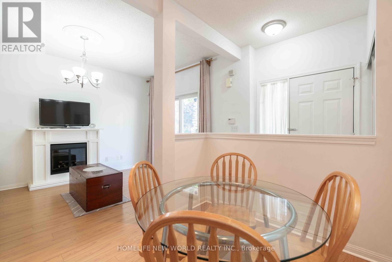 12 - 21 St. Moritz Way, Markham, ON - Indoor Photo Showing Dining Room